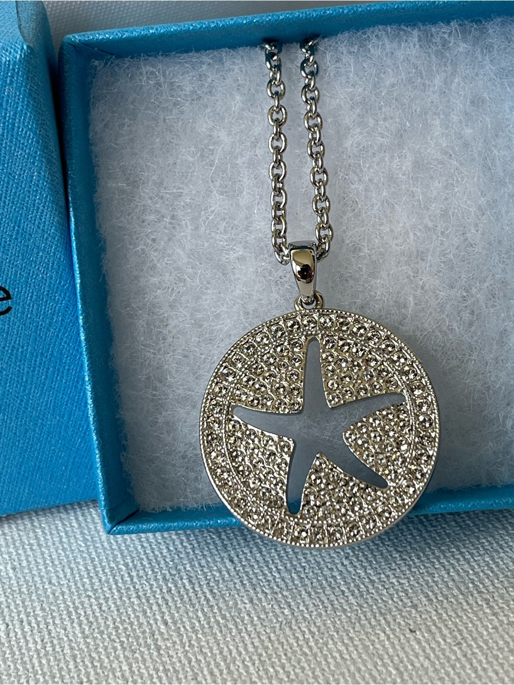 Touchstone Crystal Sparkling Sea Star Necklace in Silver ✔️Last one Avail ❣️